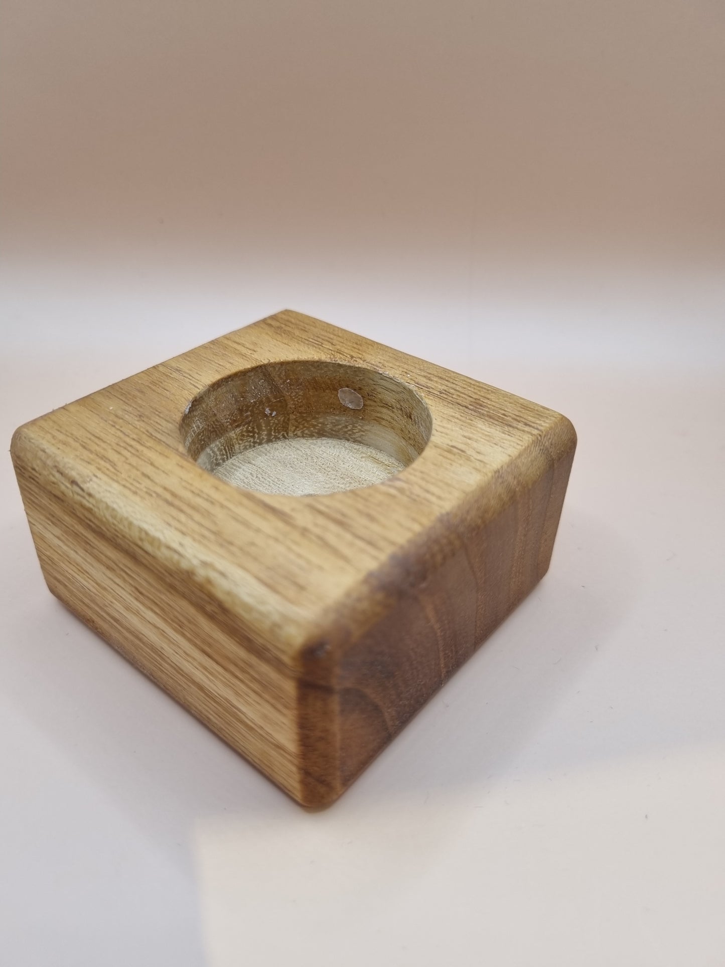Teelichthalter aus Robinien-Massivholz (versch. Varianten)