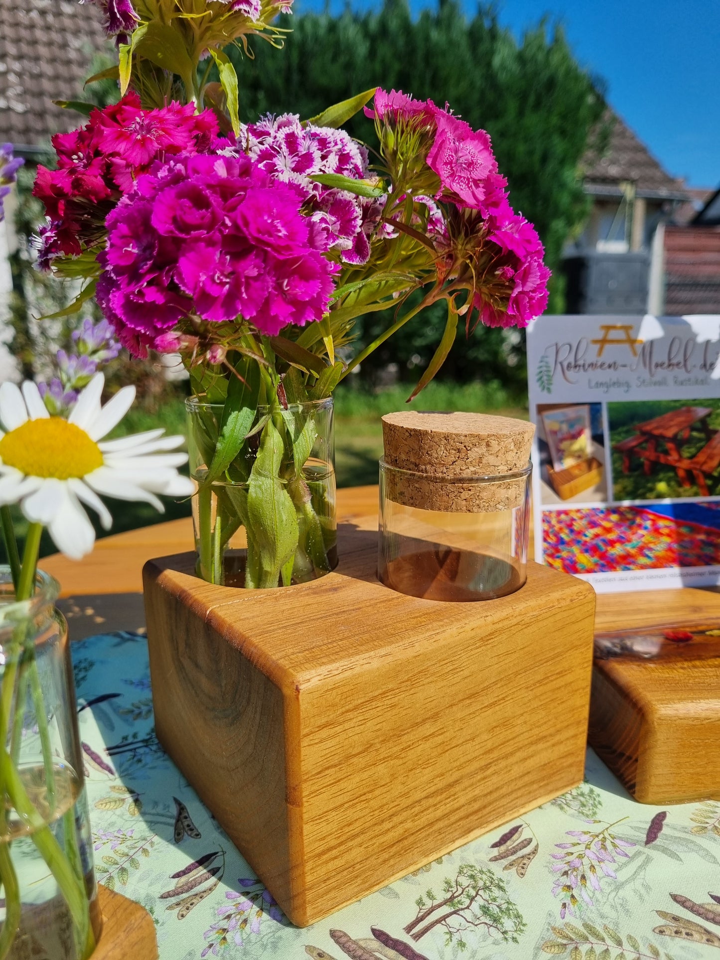 Reagenzglasvase zweifach aus Robinien-Massivholz, Wunschgravur möglich (versch. Varianten)