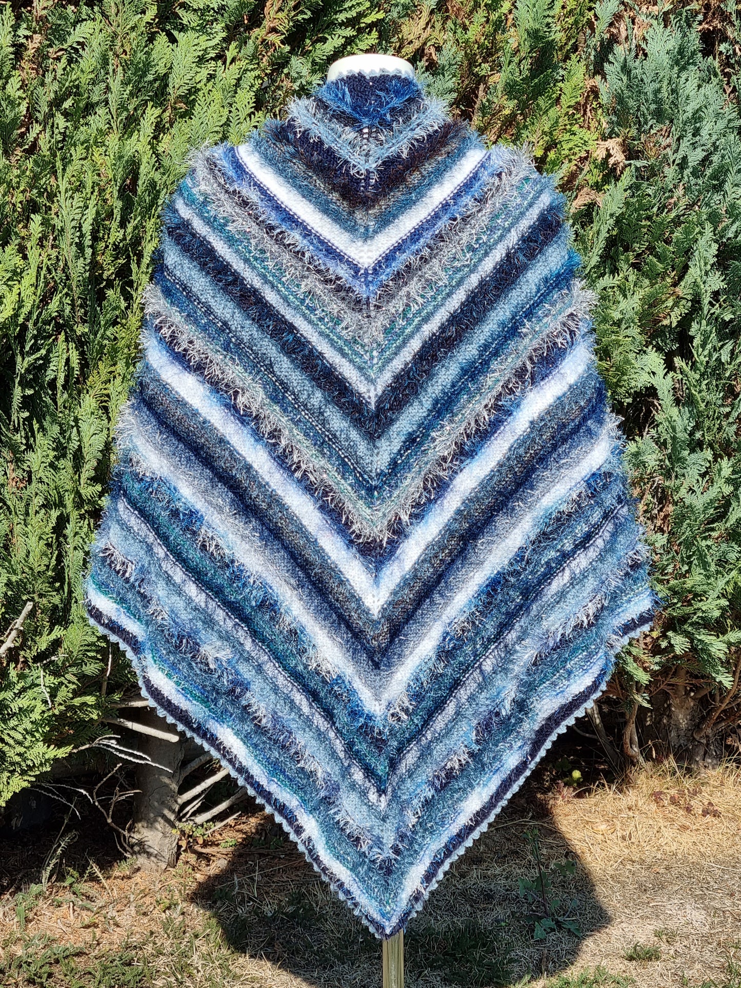 Dreieckstuch, handgestrickt