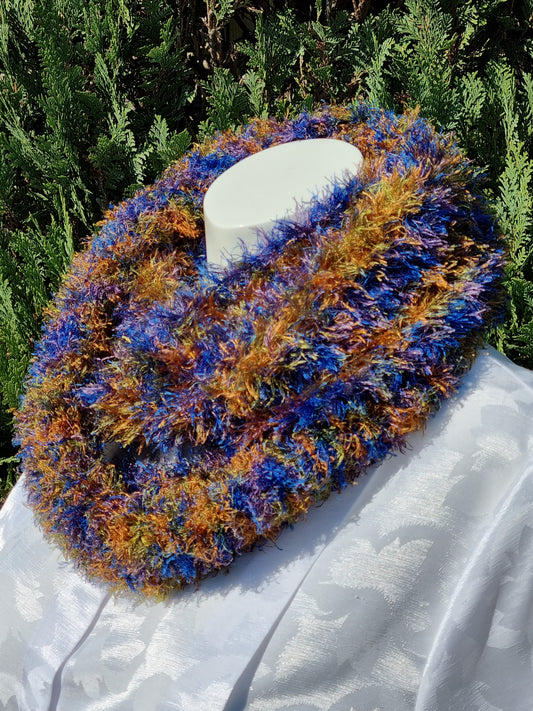 Loop aus Fancygarn, handgestrickt