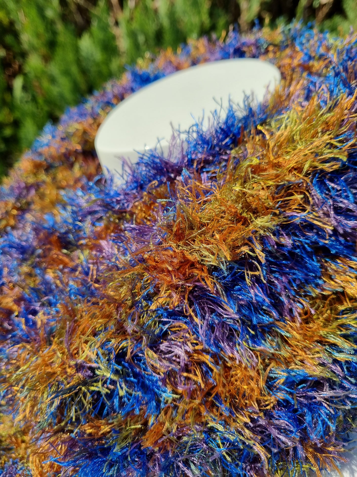 Loop aus Fancygarn, handgestrickt