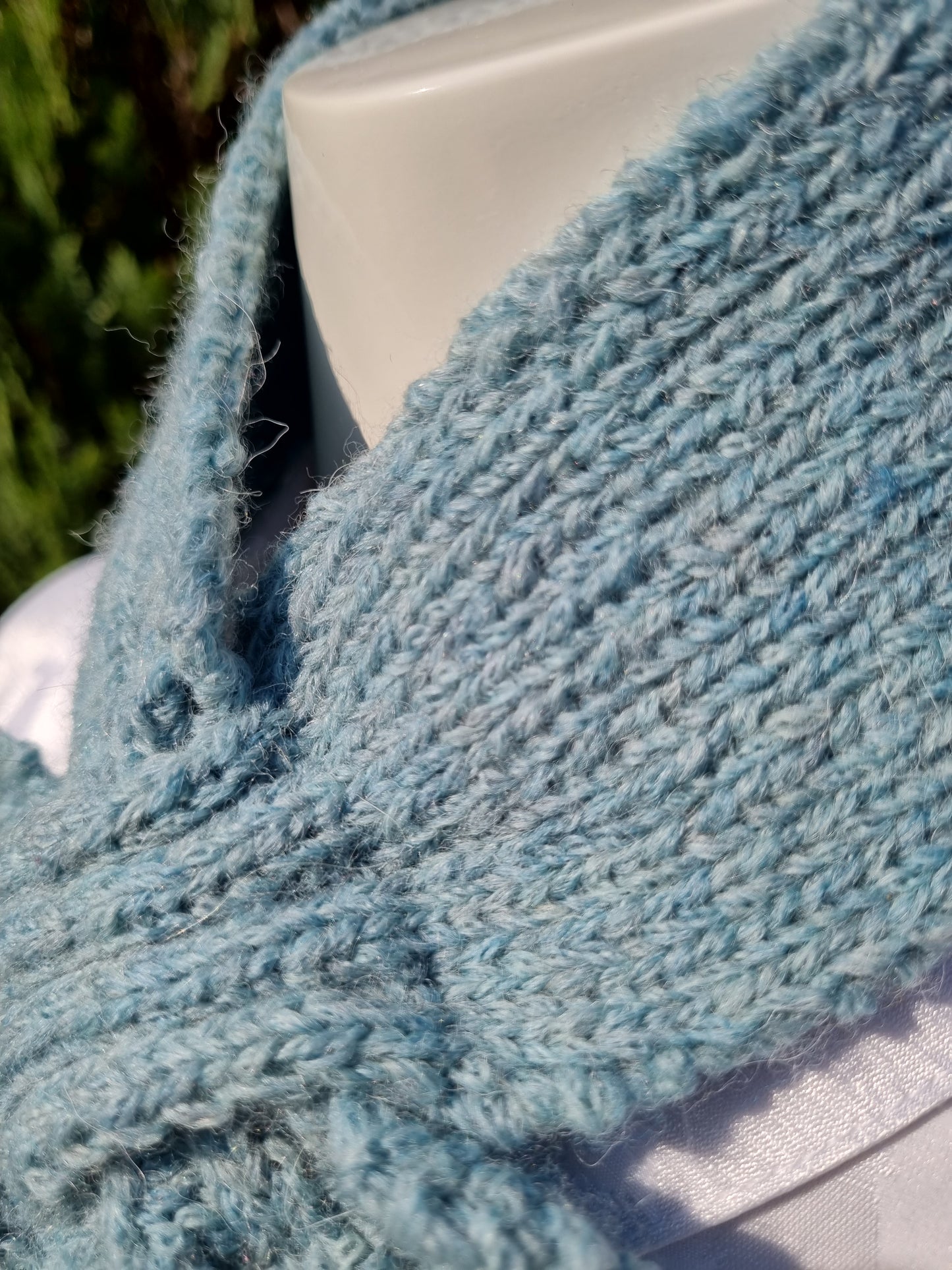 Steckschal nach historischem Muster, handgestrickt, schilfgrün-melange  mit Alpaka