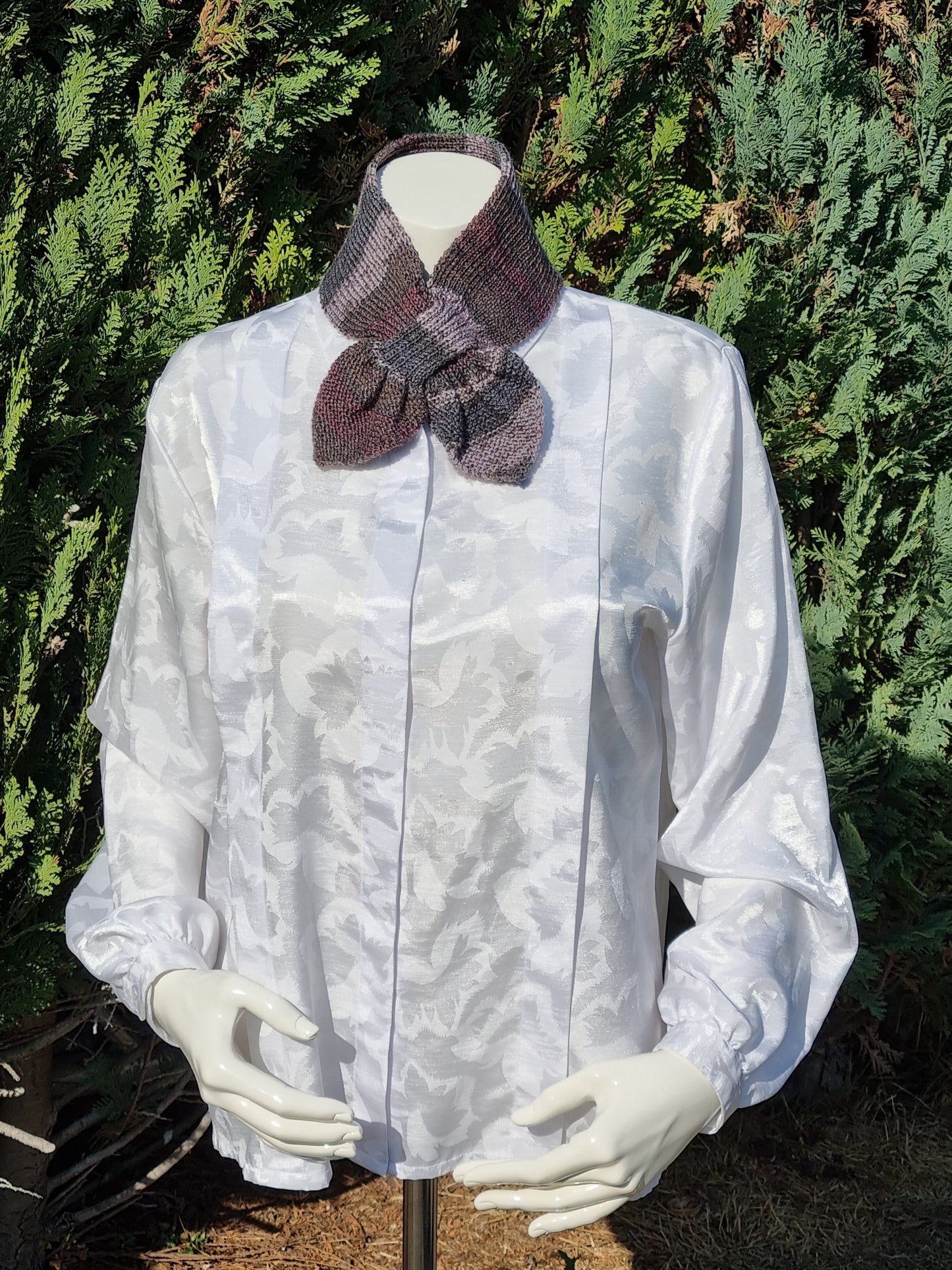 Steckschal multicolor nach historischem Muster, handgestrickt