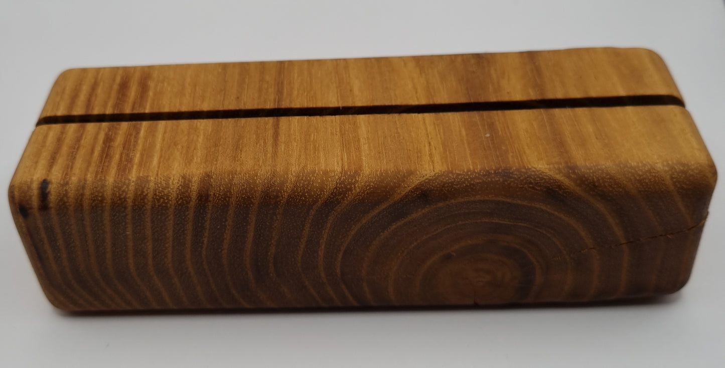 Fotohalter, Kartenhalter, Visitenkartenhalter aus massiver Robinie, geölt