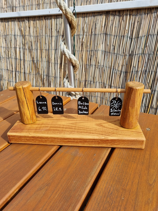 "Notizbrett" aus massiver Robinie (Querstab Buche), mit 10 Haken & 10 Holztafeln, geölt, Unikat