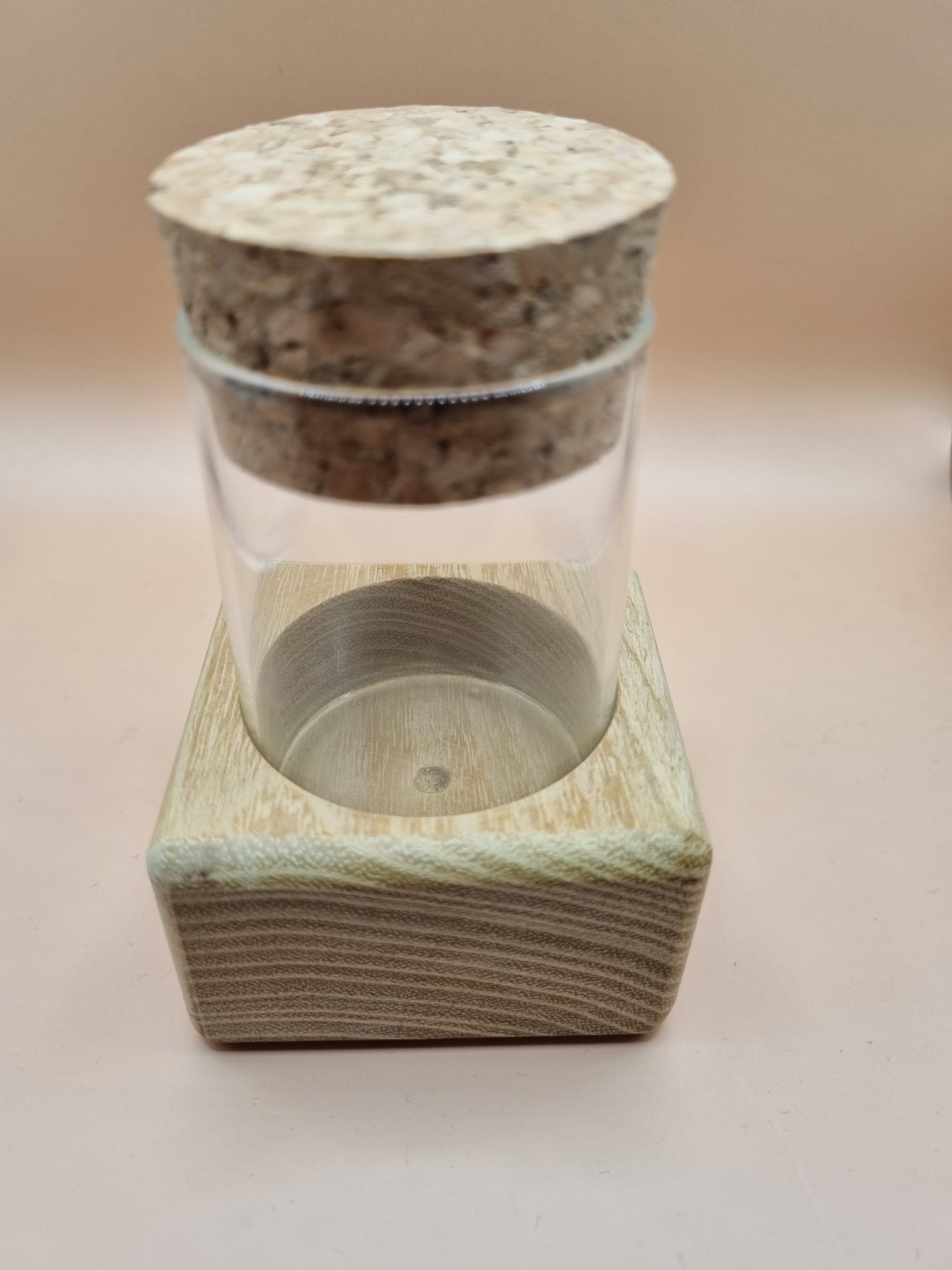 Reagenzglasvase aus Robinien-Massivholz, Wunschgravur möglich (versch. Varianten)